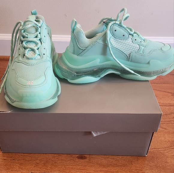 Balenciaga, Women clear sole mint, size 40 sneakers - Picture 4 of 6